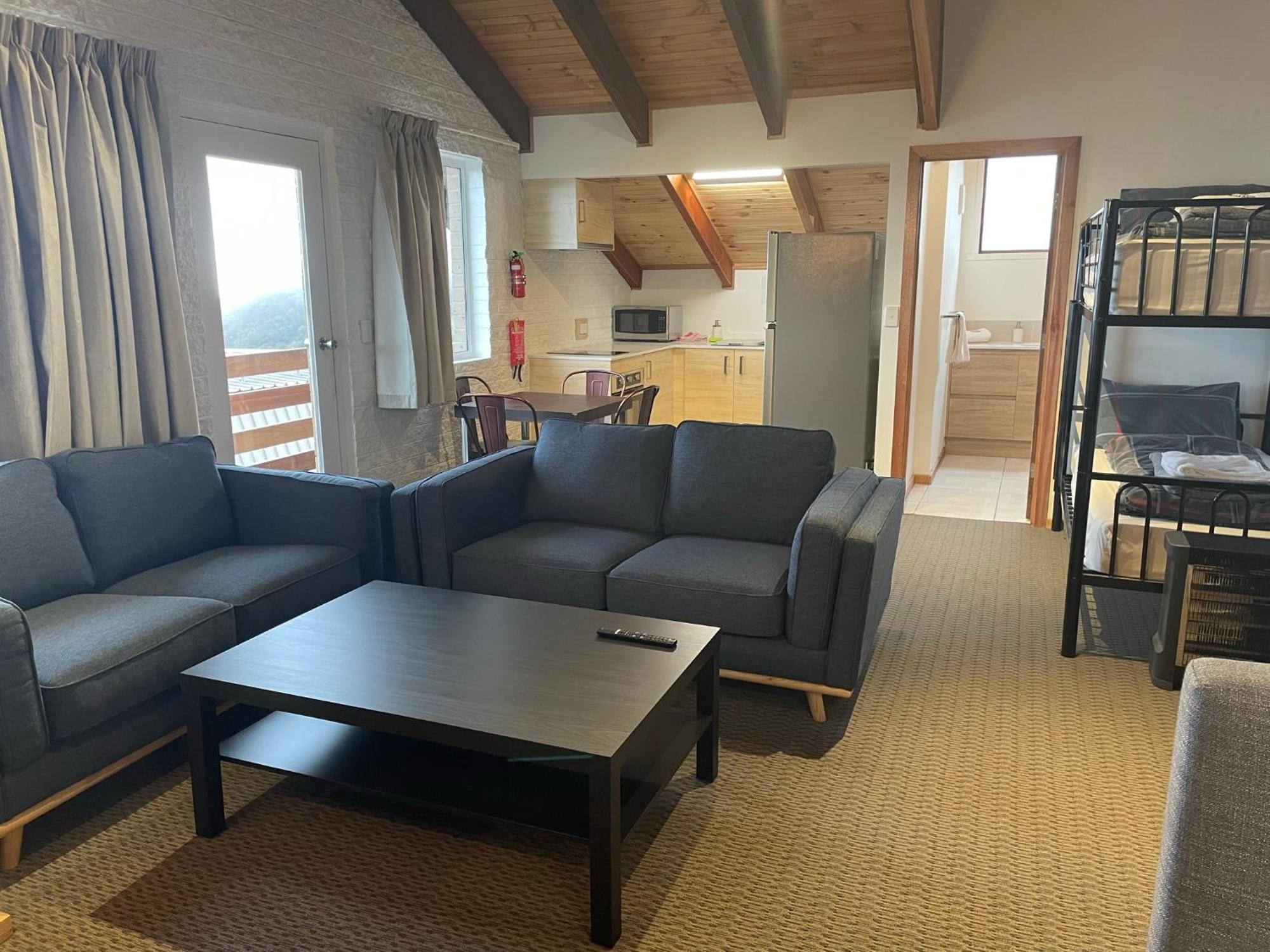 Alpine Retreat Mt Buller Hotel Mount Buller Bagian luar foto